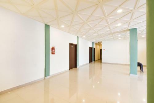 Oyo 70102 Hotel Ira Inn