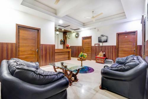 Hotel Fabexpress Ranjana Heritage Gomti Nagar