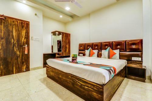 Hotel Fabexpress Travellers Inn