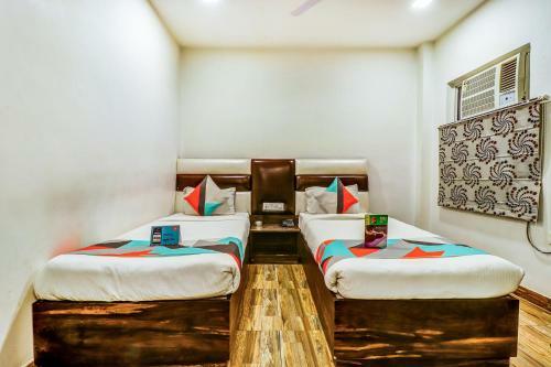 Hotel Fabexpress Travellers Inn