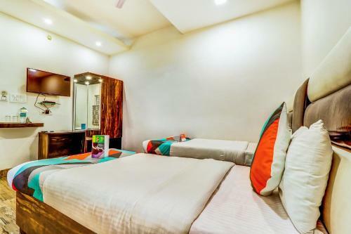 Hotel Fabexpress Travellers Inn