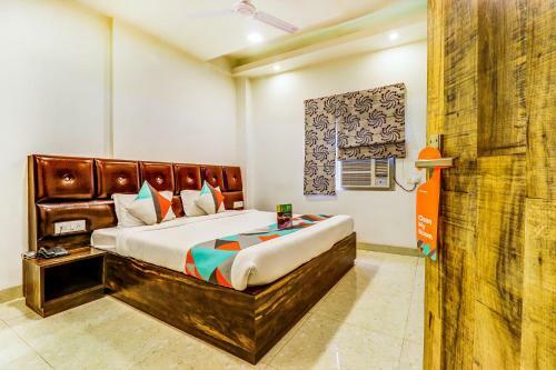 Hotel Fabexpress Travellers Inn
