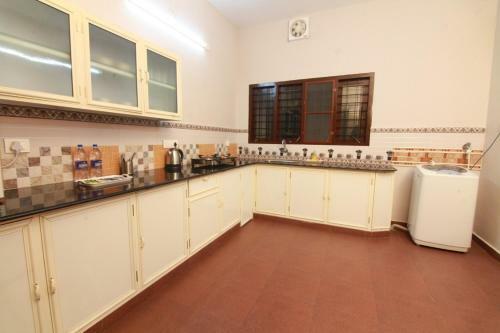 Castilo Inn Hotel Apartments