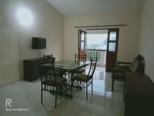 Ronne's Beachway 2bhk Apartment