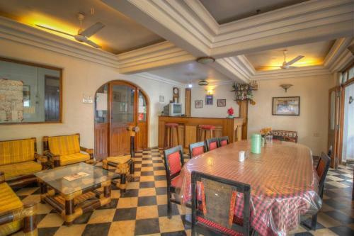 Hotel Kismat Mahal