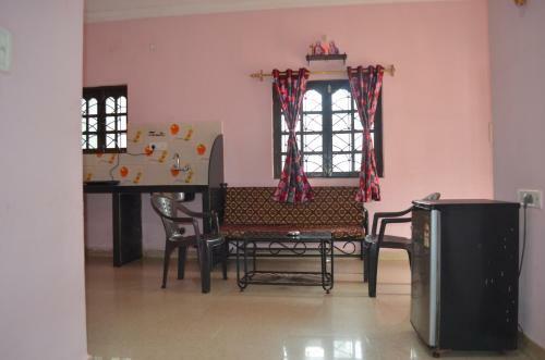 Hotel Blue House