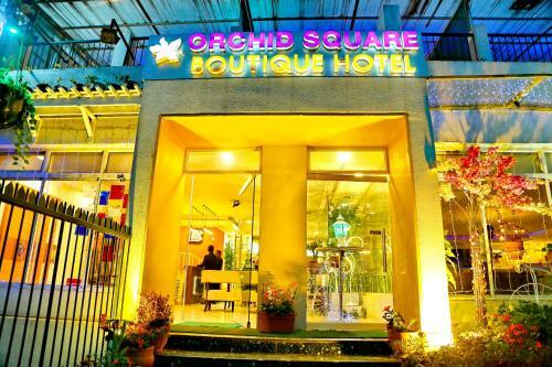 Hotel Orchid Square
