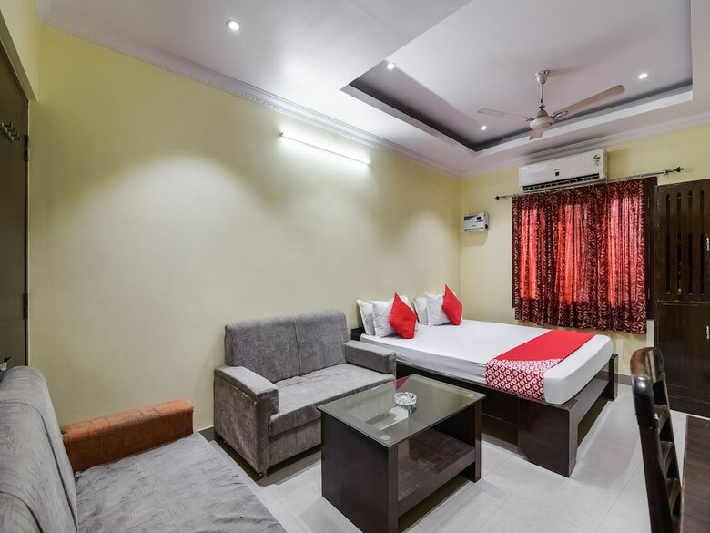 Oyo 30754 Hotel A P Palace