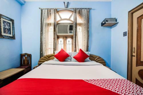 Oyo 35895 Hotel Ira Palace
