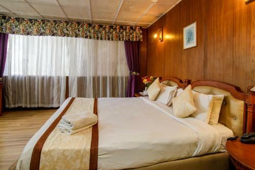 Hotel Muscatel Himalayan Resort