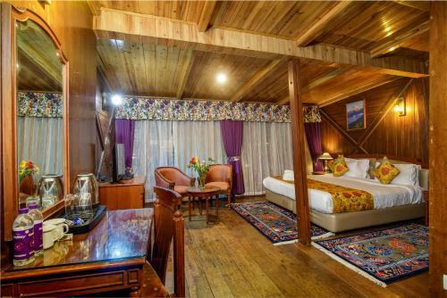 Hotel Muscatel Himalayan Resort
