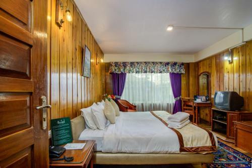 Hotel Muscatel Himalayan Resort