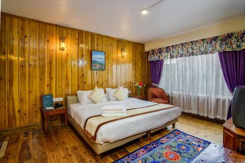 Hotel Muscatel Himalayan Resort