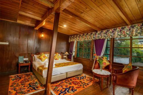 Hotel Muscatel Himalayan Resort