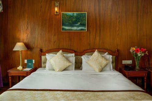 Hotel Muscatel Himalayan Resort