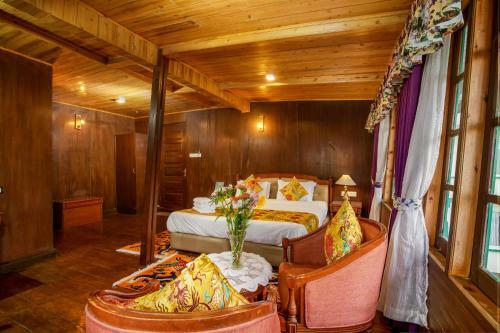 Hotel Muscatel Himalayan Resort