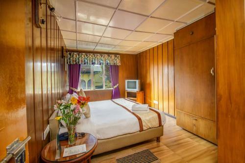 Hotel Muscatel Himalayan Resort