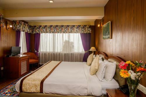 Hotel Muscatel Himalayan Resort