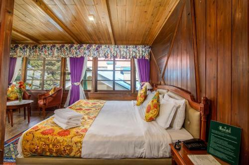 Hotel Muscatel Himalayan Resort