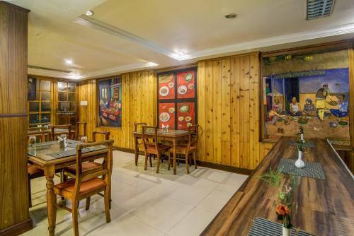 Hotel Muscatel Himalayan Resort