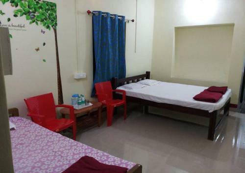 Hotel River Wood Residency