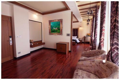 Hotel Pinetree Mall Road - Darjeeling