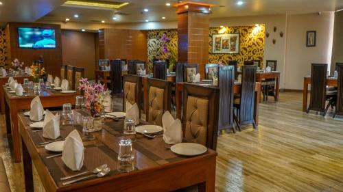 Hotel Jsr Continental