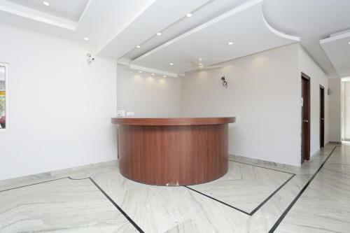 Hotel Capital O 37423 Golden Leaf