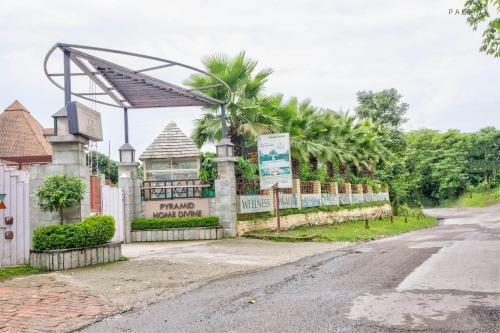 Bed & Breakfast Pyramid Home Divine Dehradun