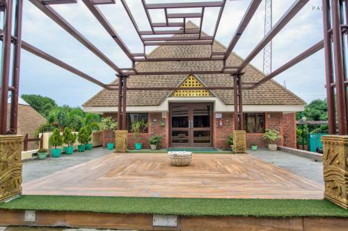 Bed & Breakfast Pyramid Home Divine Dehradun