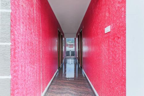 Hostal Oyo Home 77807 Compact Stay