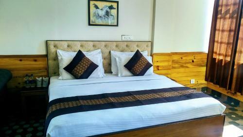 Hotel Highland Village Resort