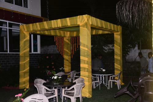 Hotel Highland Village Resort