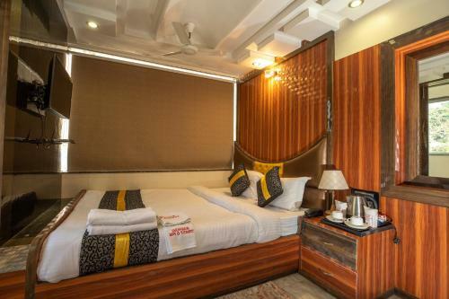 Hotel Snehamaya Spa & Resort