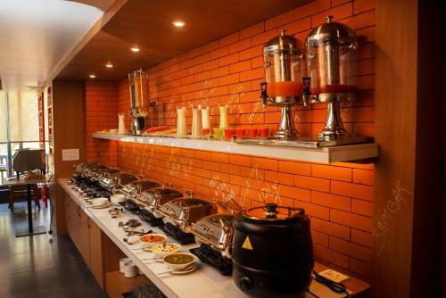 Abhyagama Hotel