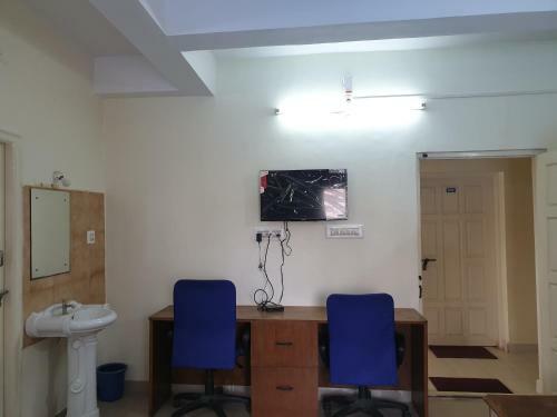 Hotel Gurram International