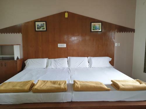 Hotel Gurram International