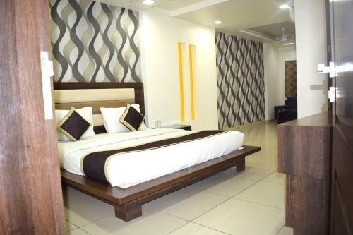Hotel The Grand Krishna Inn