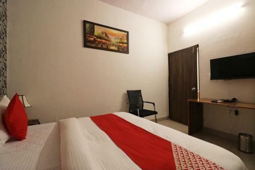 Oyo 46555 Hotel Sangeet