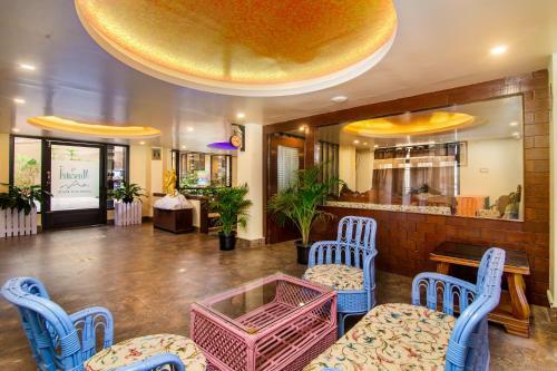 Hotel Muscatel Grand Silk Route
