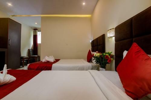 Hotel Muscatel Yavachi