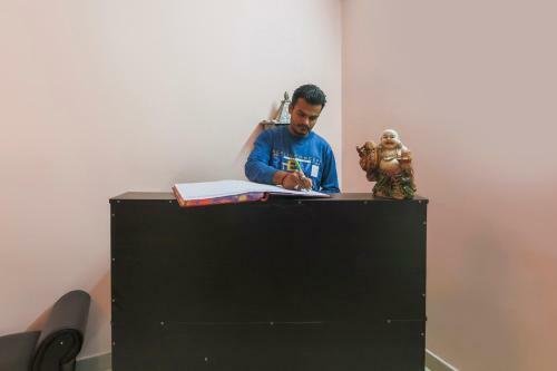 Hotel Oyo 68893 Rahul Residency