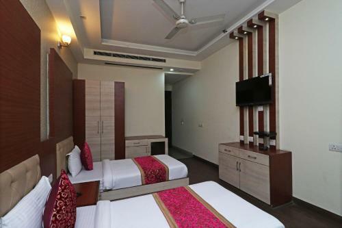 Oyo 11629 Hotel Sunshine Inn