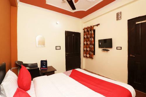 Oyo 26815 Hotel Sweet Night