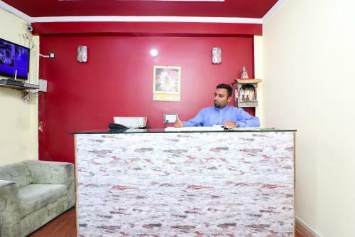 Oyo 26815 Hotel Sweet Night