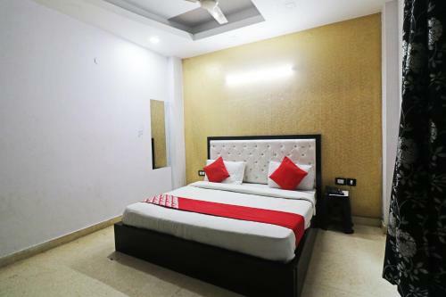 Hotel Oyo 36689 Royal Cottage