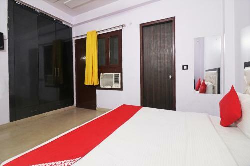 Hotel Oyo 36689 Royal Cottage