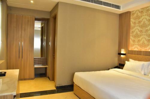 Hotel The Grand Palace