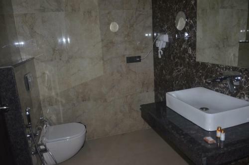 Hotel Atithi Continental