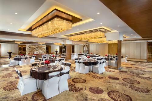 Hotel Nirvana Sarovar Portico Gorakhpur